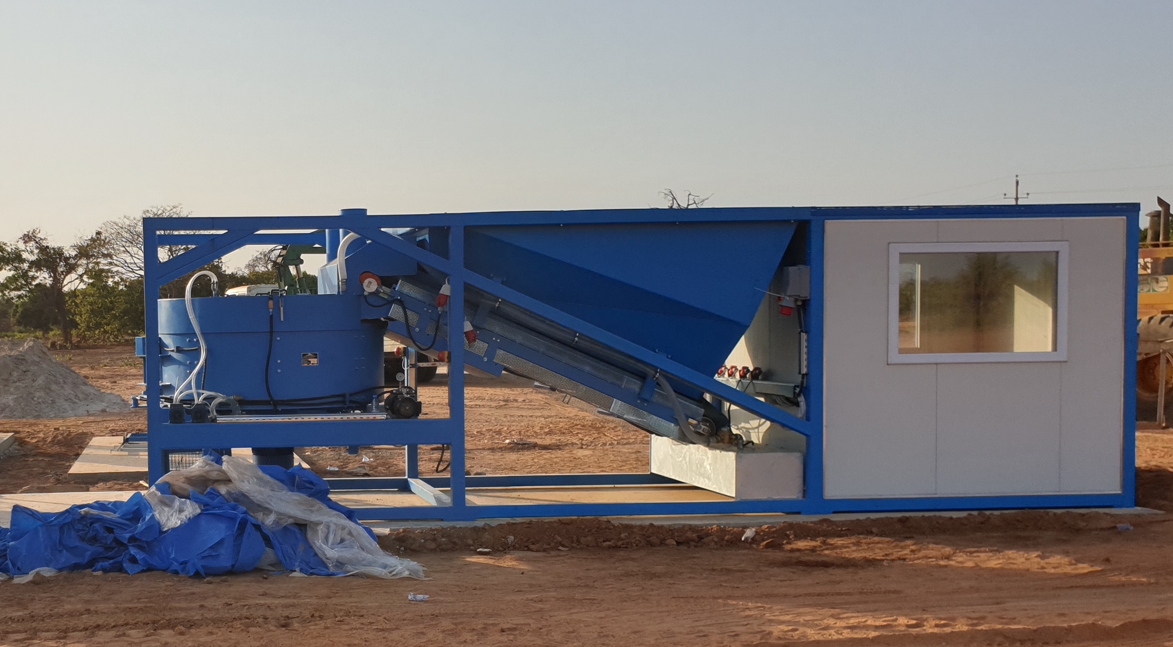 Sumab K-10 vollautomatische mobile Betonmischanlage