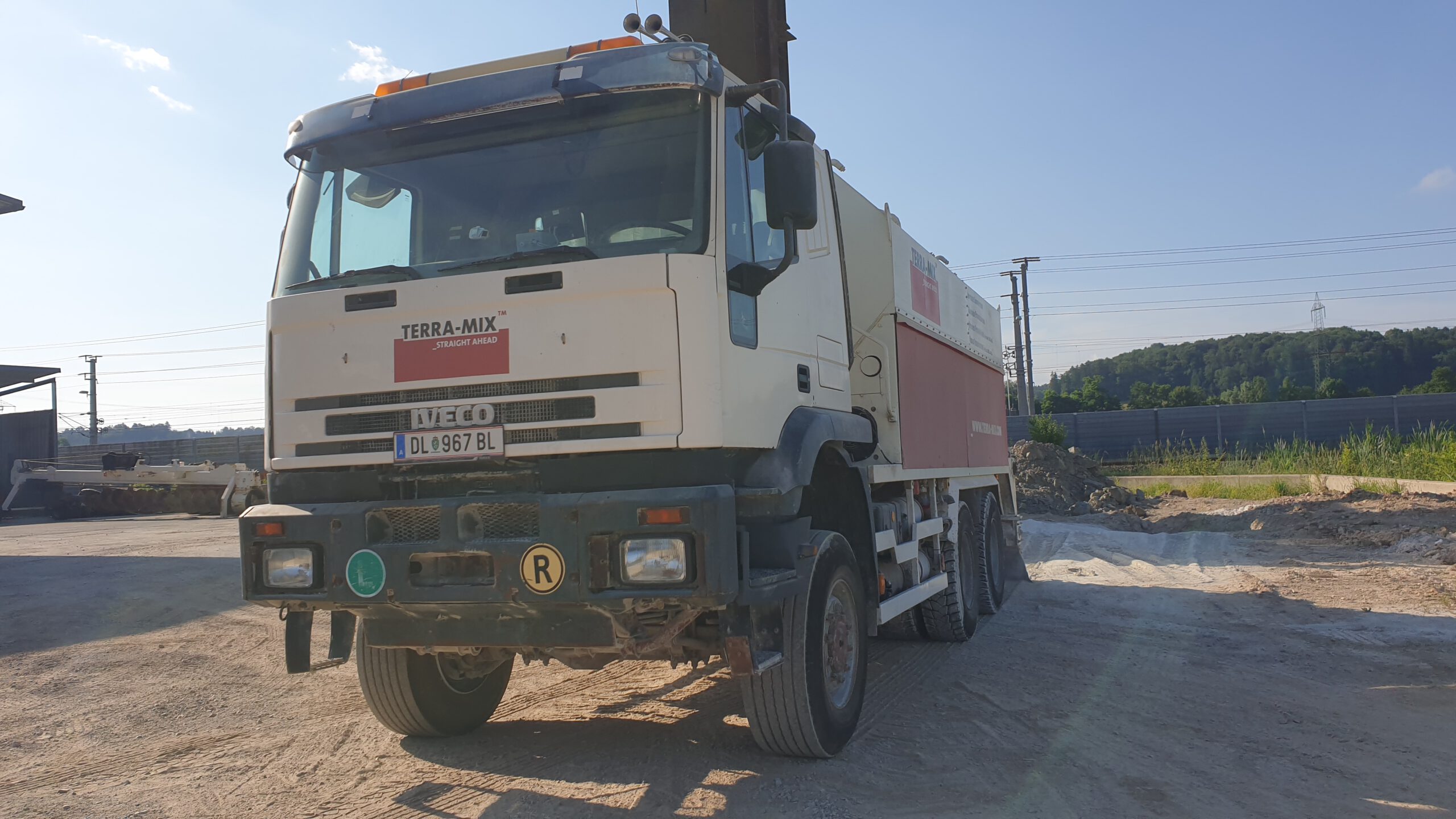Gebrauchter IVECO Euro Trucker (Bindemittelstreuer) zu verkaufen